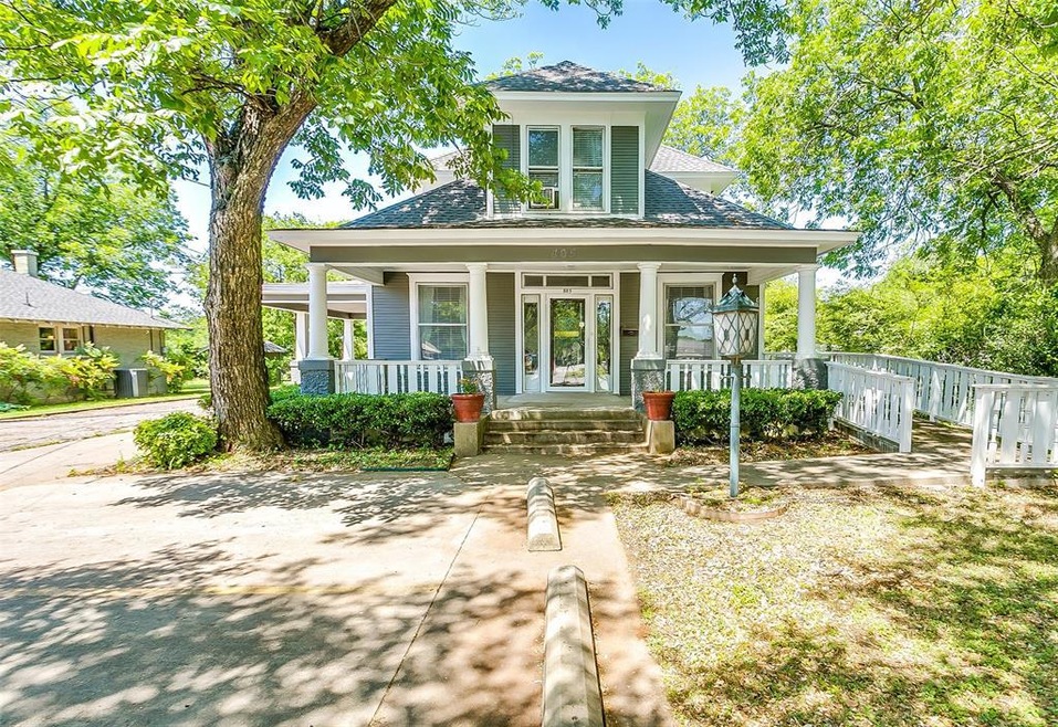 805 N Main St, Cleburne, TX 76033 - photo 1