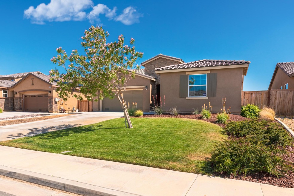 3424 Leopard Ct, Rosamond, CA 93560 - photo 1