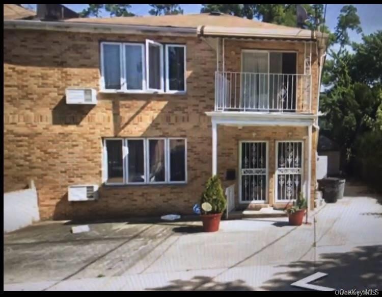 145-07 Frankton St, Jamaica, NY 11422 - photo 1
