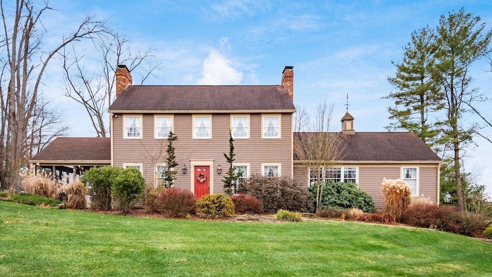 5110 Wilshire Dr, Zanesville, OH 43701 - photo 1