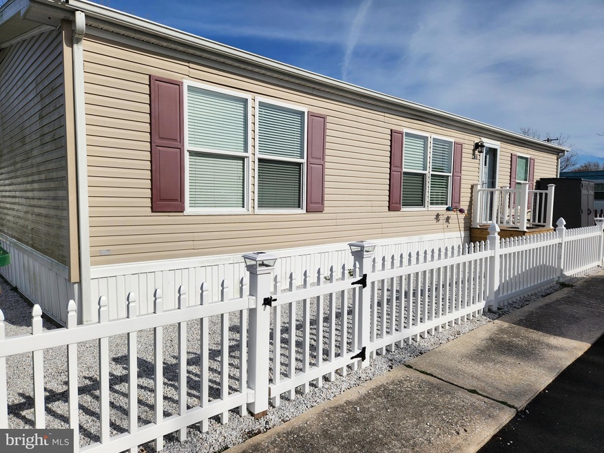 11003 Grays Corner Rd unit 88, Berlin, MD 21811 - photo 1