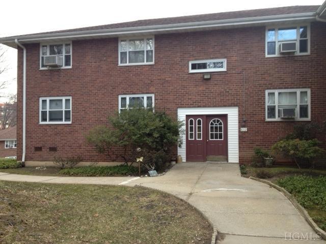 832 N Broadway unit 2E, Yonkers, NY 10701 - photo 1