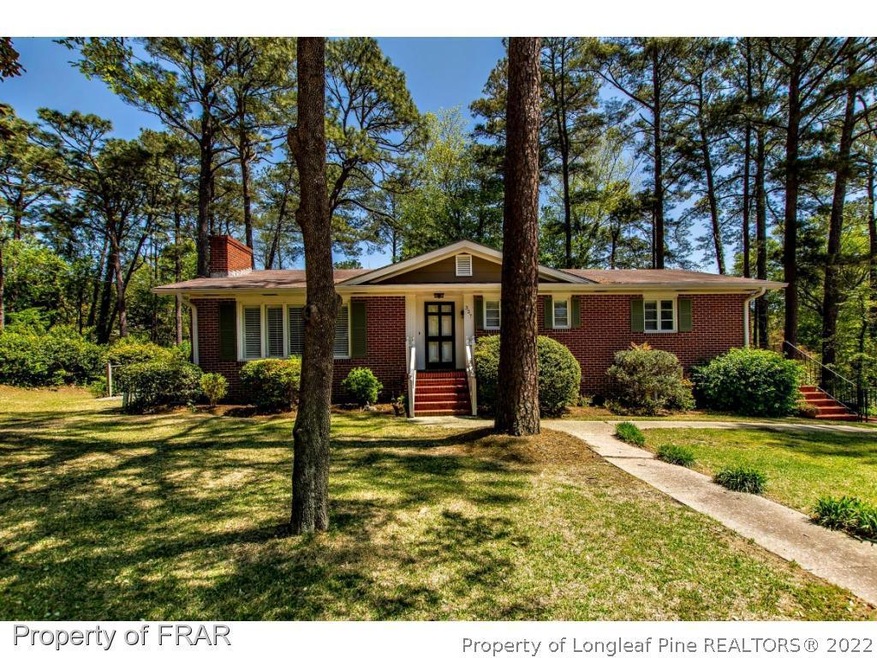 327 Pinecrest Dr, Fayetteville, NC 28305 - photo 1