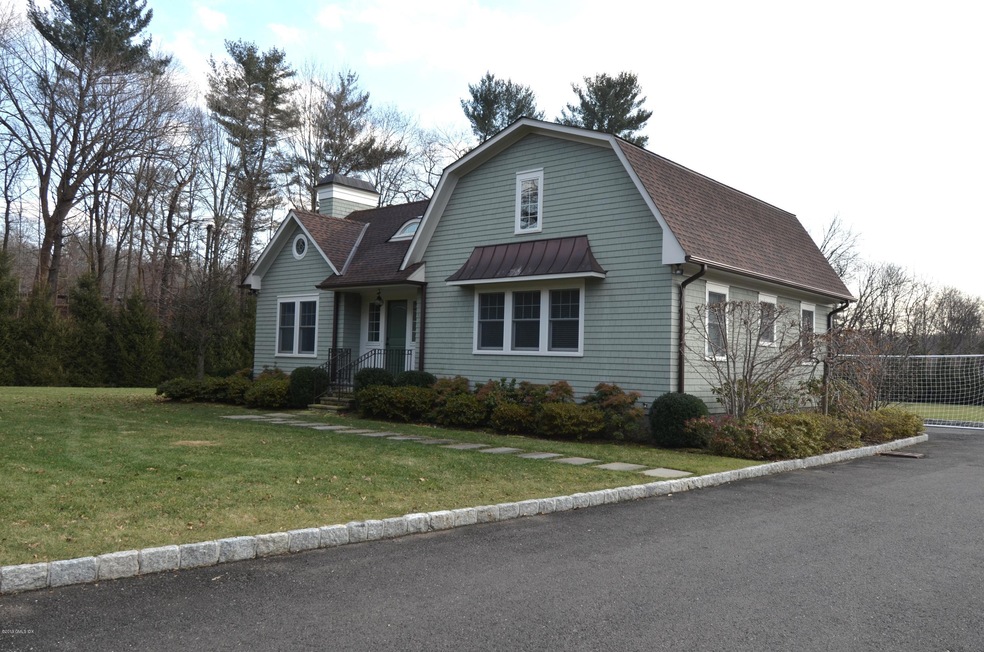 10 Sherwood Ave, Greenwich, CT 06831 - photo 1