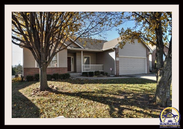 2845 SW Bluestem Dr, Topeka, KS 66614 - photo 1