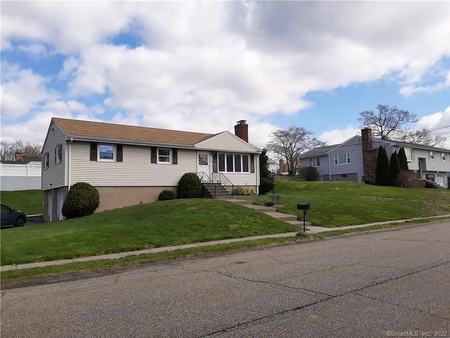 200 Goldbach Dr, Stratford, CT 06614 - photo 1