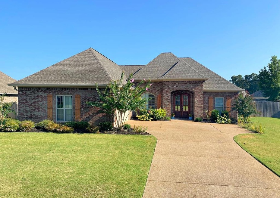 1247 Westbrook Ave, Oxford, MS 38655 - photo 1