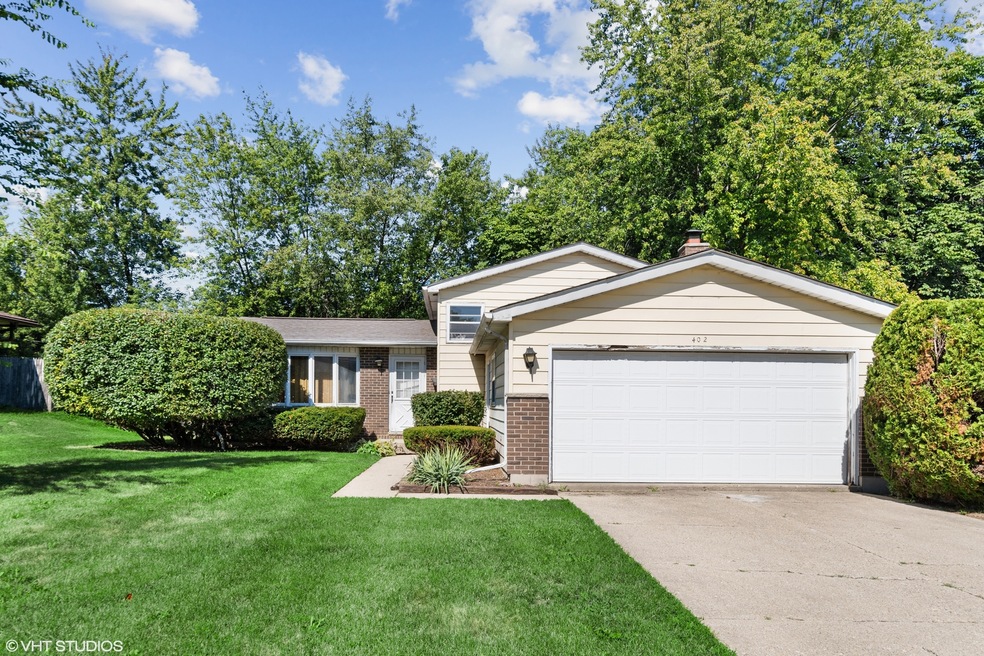 402 N Pioneer Rd, Waukegan, IL 60085 - photo 1