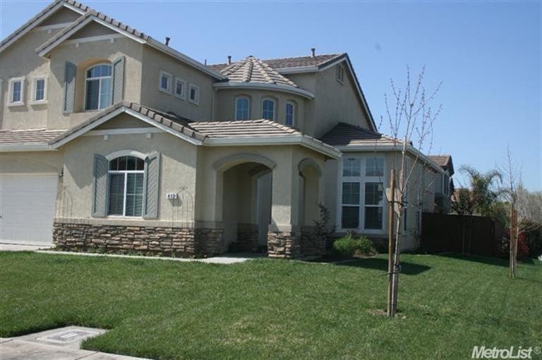 412 Nicholas Ct, Oakdale, CA 95361 - photo 1