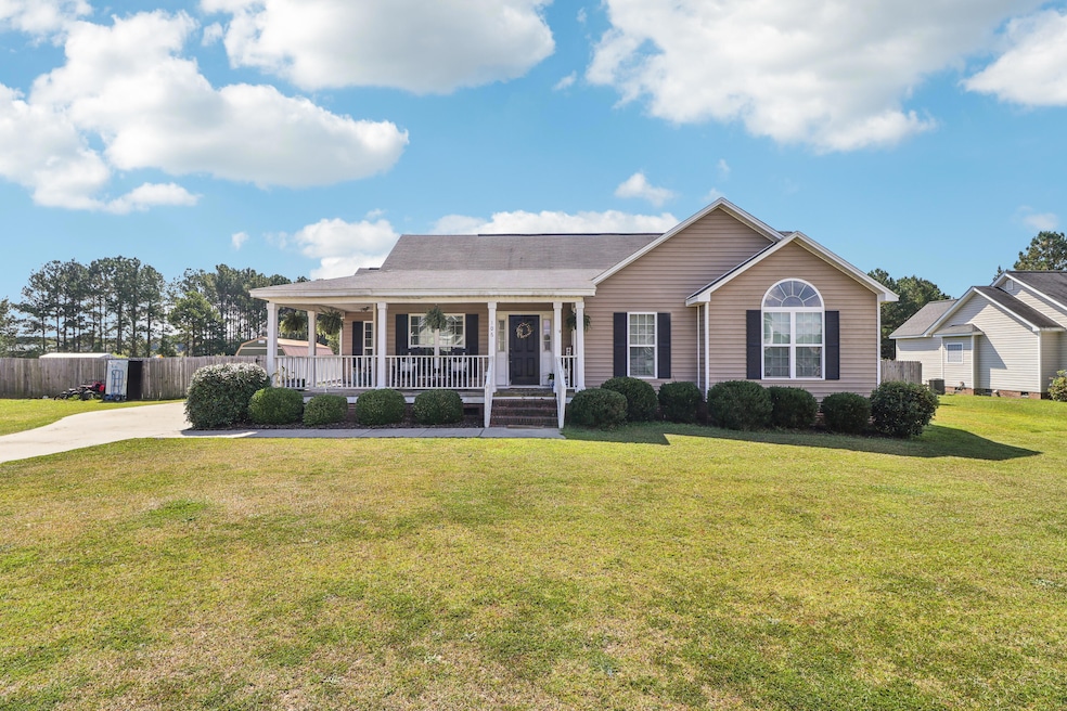 106 Colony Dr, Camden, SC 29020 - photo 1
