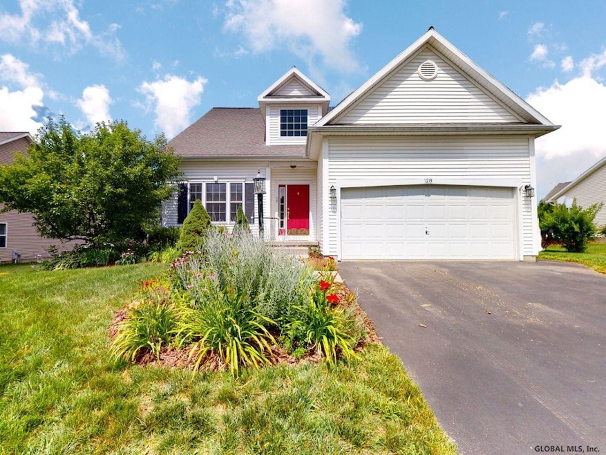 28 Glenview Dr, Schenectady, NY 12302 - photo 1