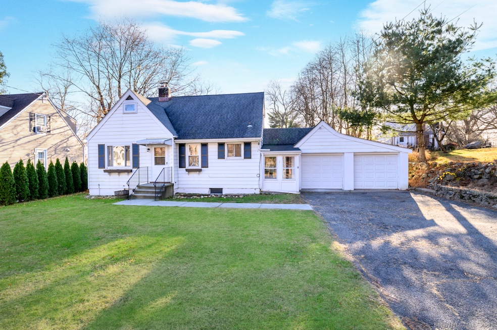 34 Alpine St, Stamford, CT 06905 - photo 1