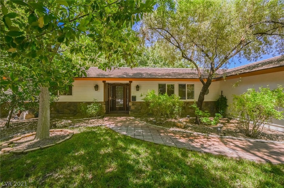 3654 S Rosecrest Cir, Las Vegas, NV 89121 - photo 1