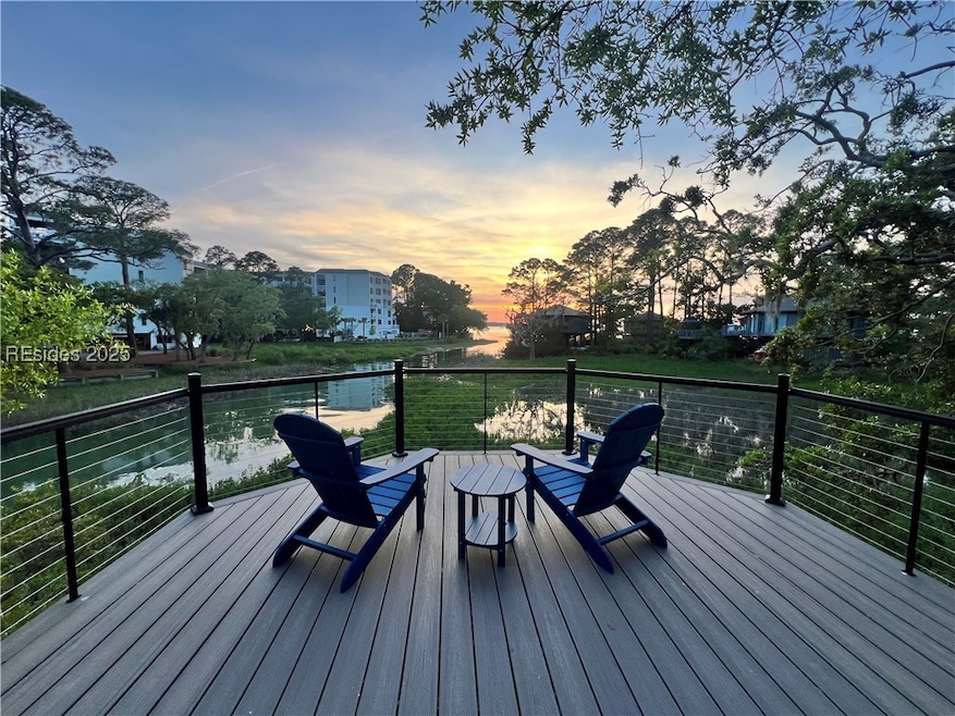 Welcome to 2003 Deer Island Road!