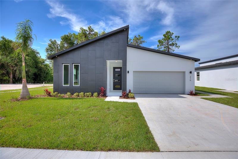 318 Royal Palm Way, Winter Haven, FL 33881 - photo 1