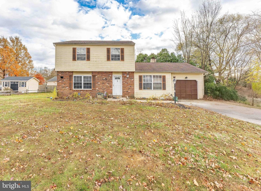 Pending $325,000 • Co-Listing Agent