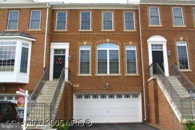 9971 Cyrandall Dr, Oakton, VA 22124 - photo 1