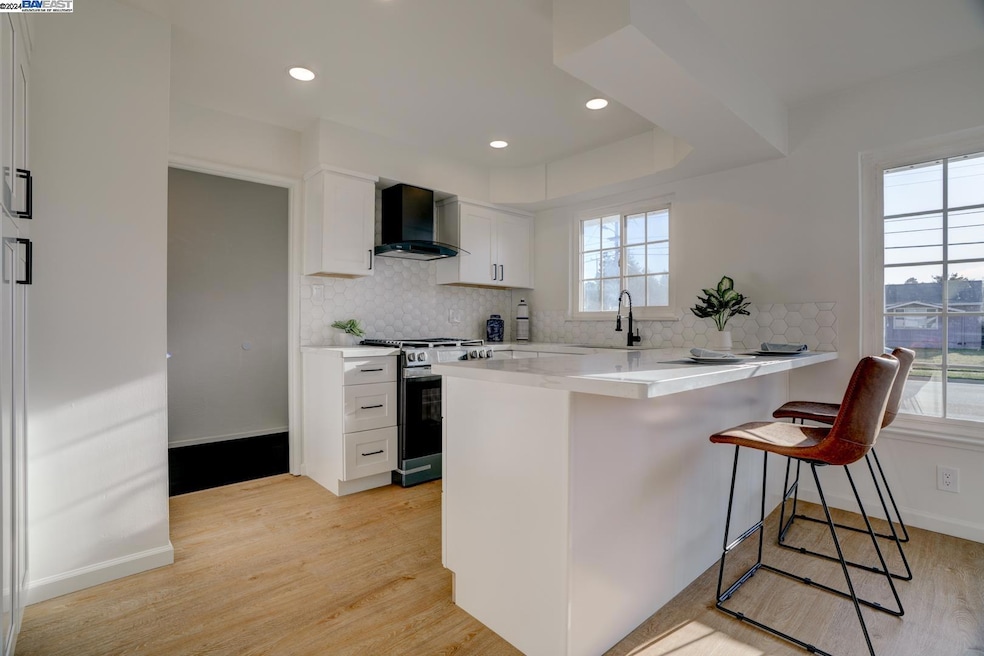 Sold $995,000