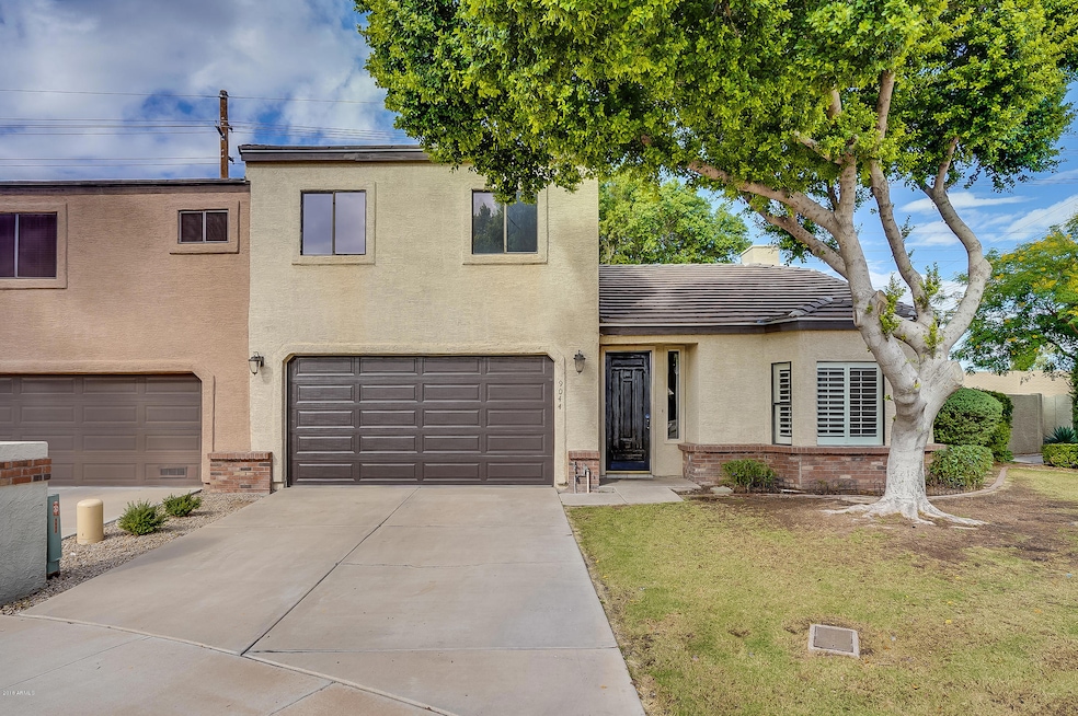 9044 N 14th Dr, Phoenix, AZ 85021 - photo 1