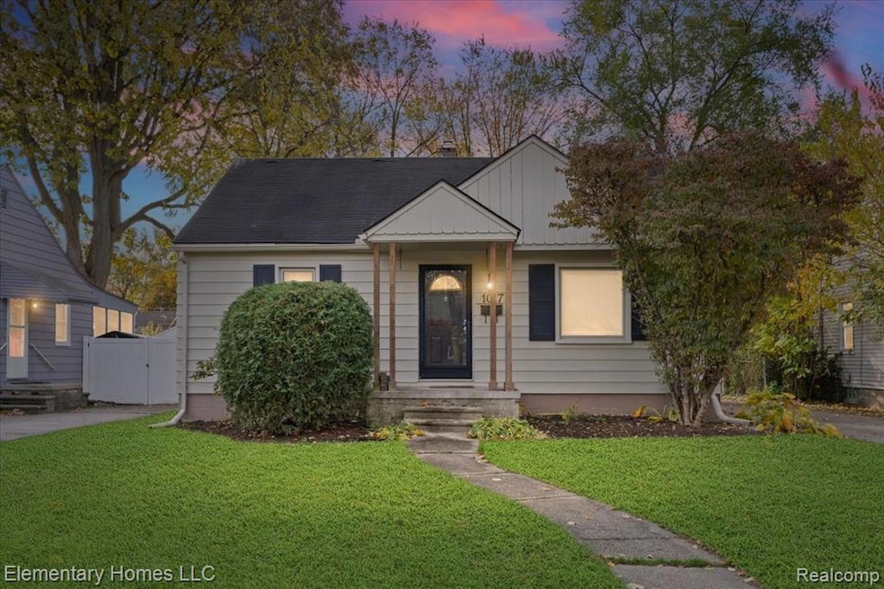 Under Contract $284,900