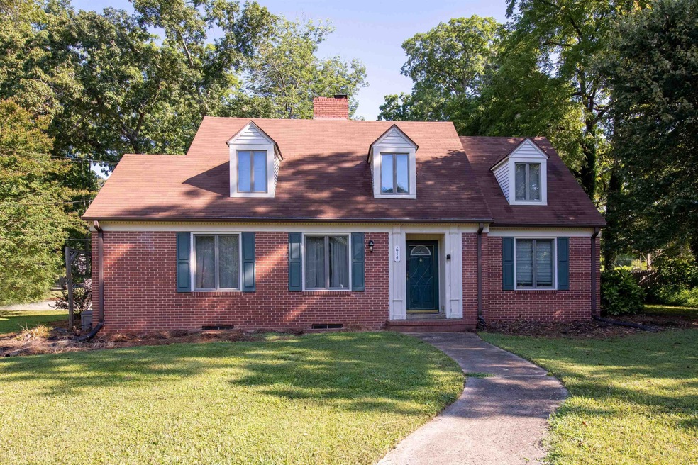 614 W 5th St, Siler City, NC 27344 - photo 1