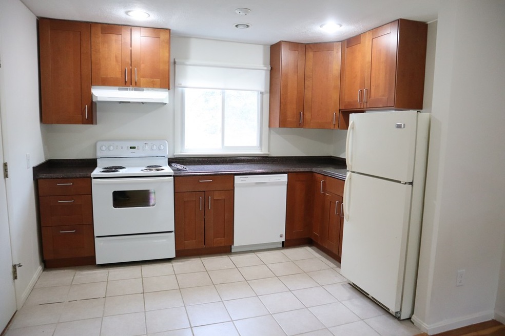 60 Lionel Ave unit D, Waltham, MA 02452 - photo 1