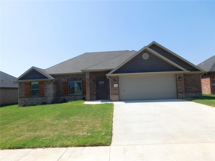 951 Pinnacle St, Prairie Grove, AR 72753 - photo 1