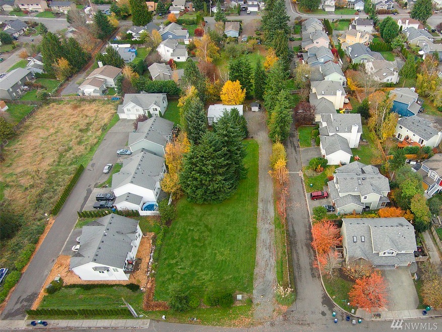 8025 NE 145th St, Kirkland, WA 98034 - photo 1