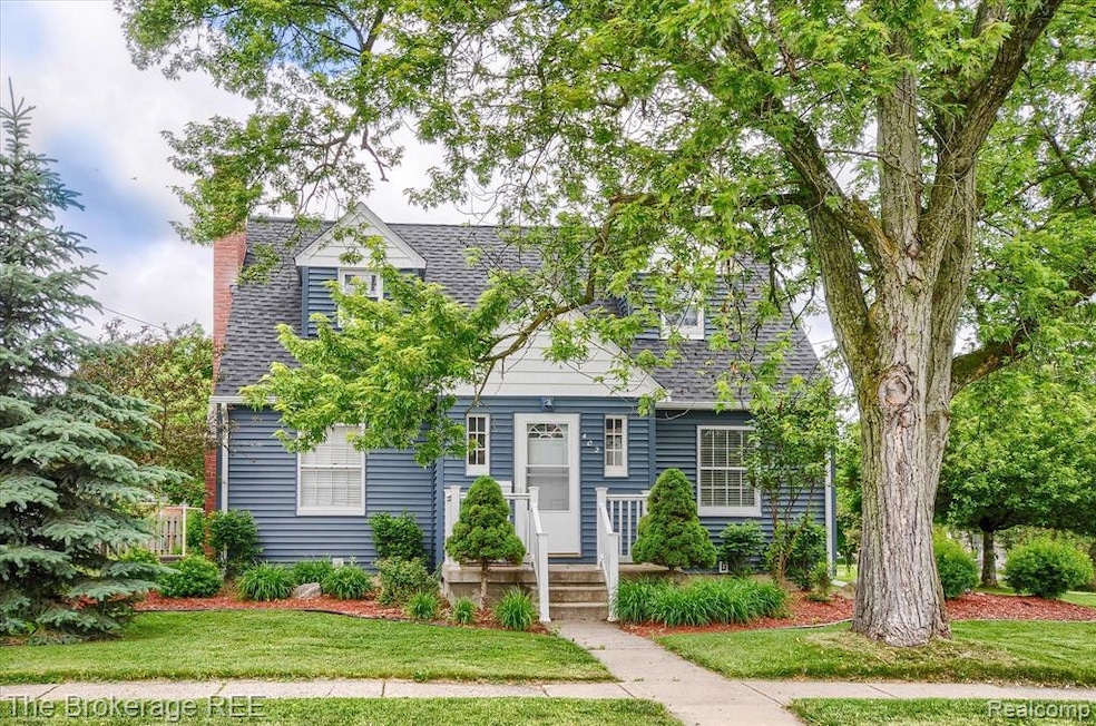 402 S Main St, Davison, MI 48423 - photo 1