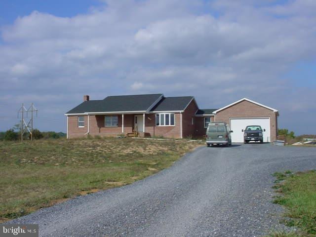 1915 Clary Rd, Strasburg, VA 22657 - photo 1