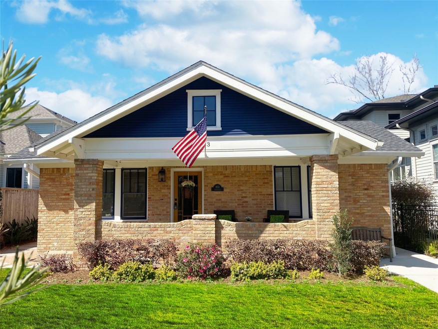 833 Arlington St, Houston, TX 77007 - photo 1