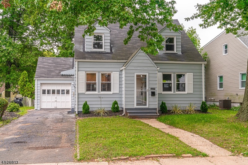 1229 Magnolia Place, Union, NJ 07083 - photo 1