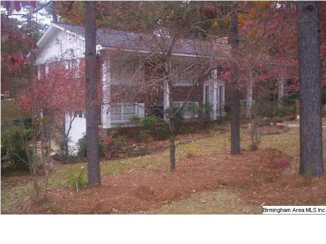 Lovely home waiting for a new family  Plenty of tr