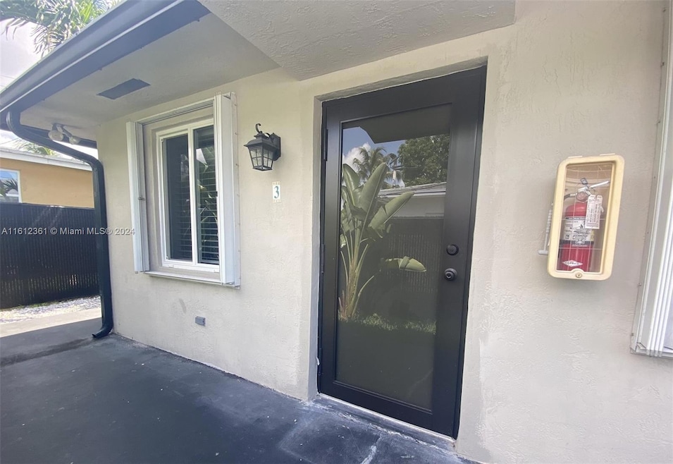 2471 SW 10th St unit 3, Miami, FL 33135 - photo 1