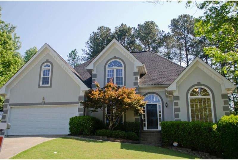 Delightful 5 bedroom, 3 bathroom home sits on pict