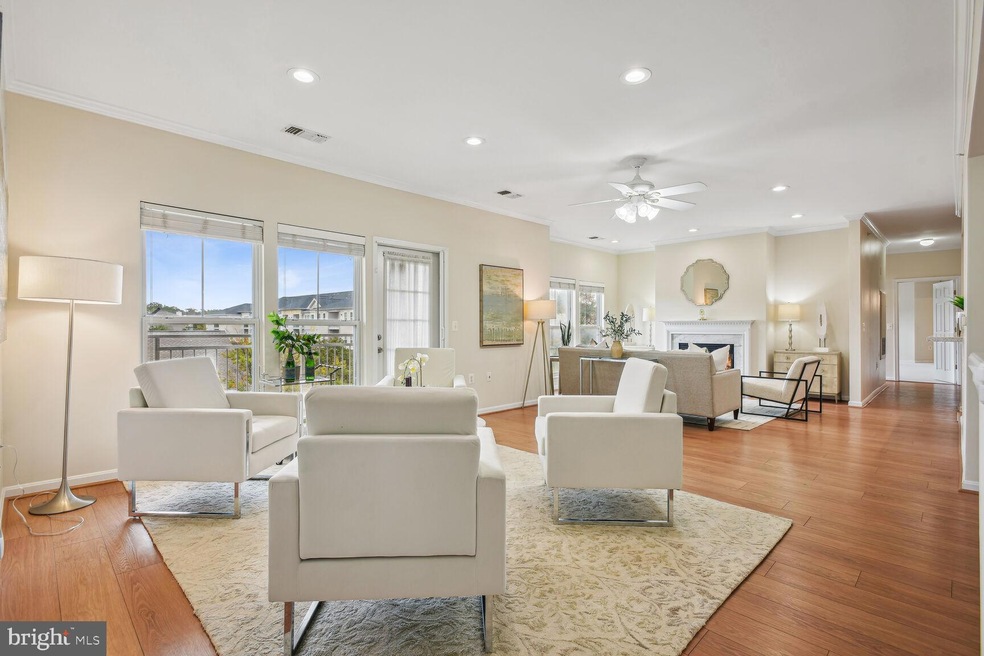 2931 Deer Hollow Way unit 405/406, Fairfax, VA 22031 - photo 1