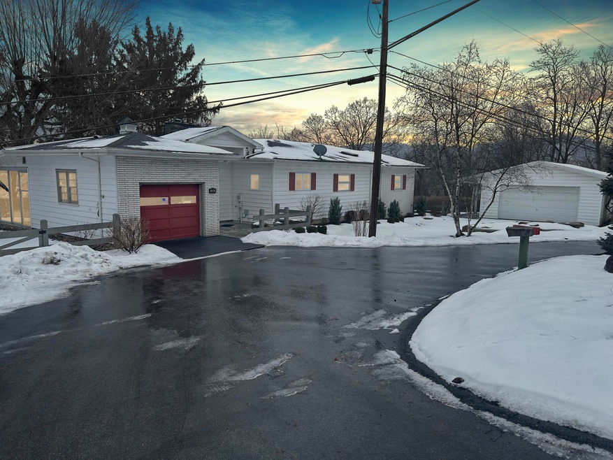 350 Riverview Dr, Curwensville, PA 16833 - photo 1