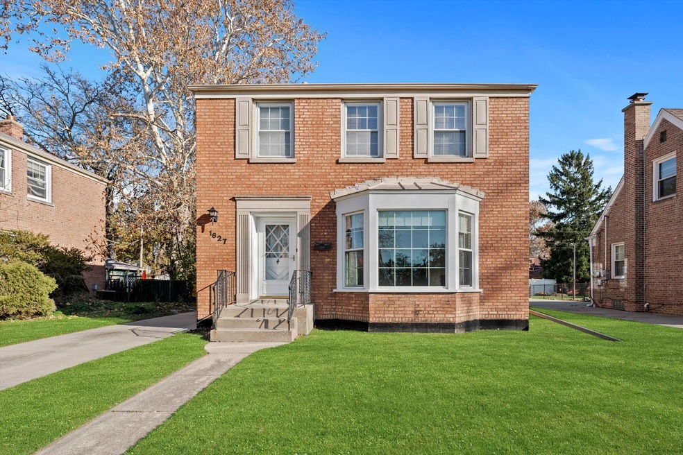 1627 Manchester Ave, Westchester, IL 60154 - photo 1