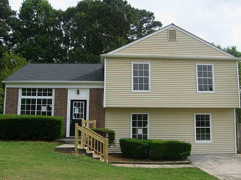 Exterior Front. WELCOME HOME!