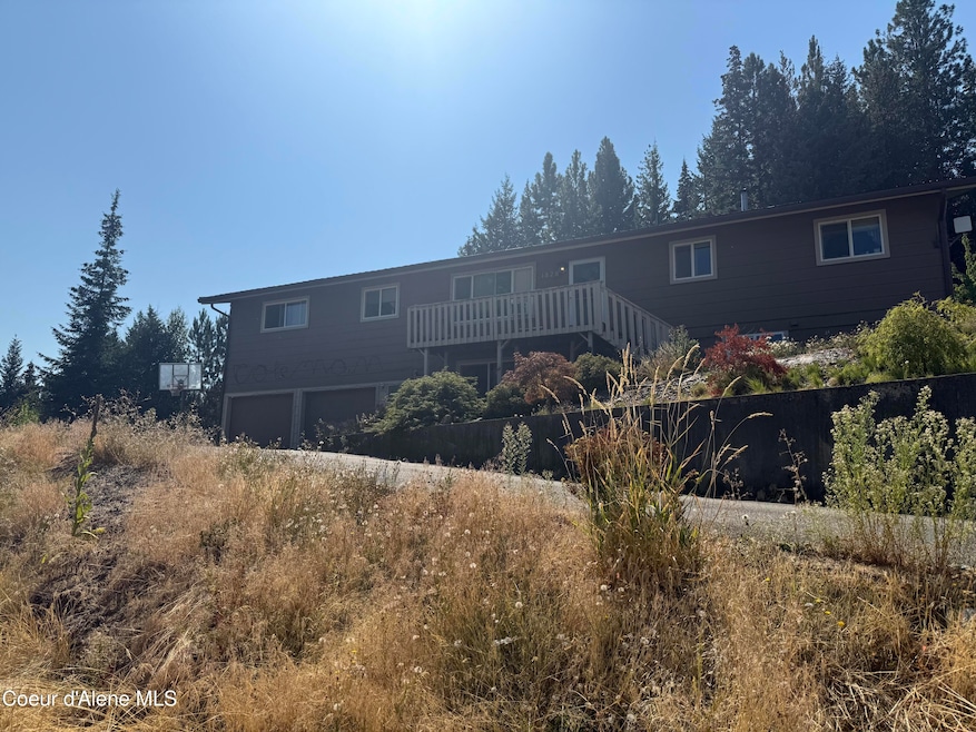 For Sale $425,000 • Co-Listing Agent