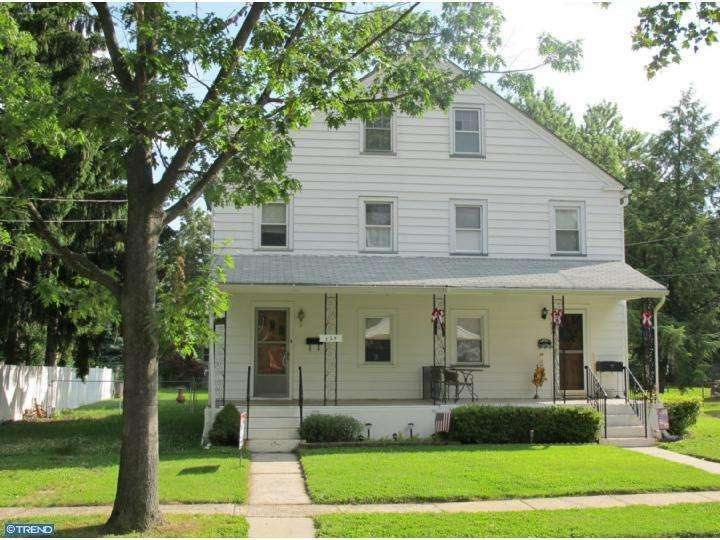 625 Lippincott Ave, Riverton, NJ 08077 - photo 1