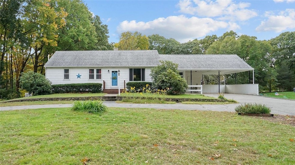 428 Iron Mine Hill Rd, North Smithfield, RI 02896 - photo 1