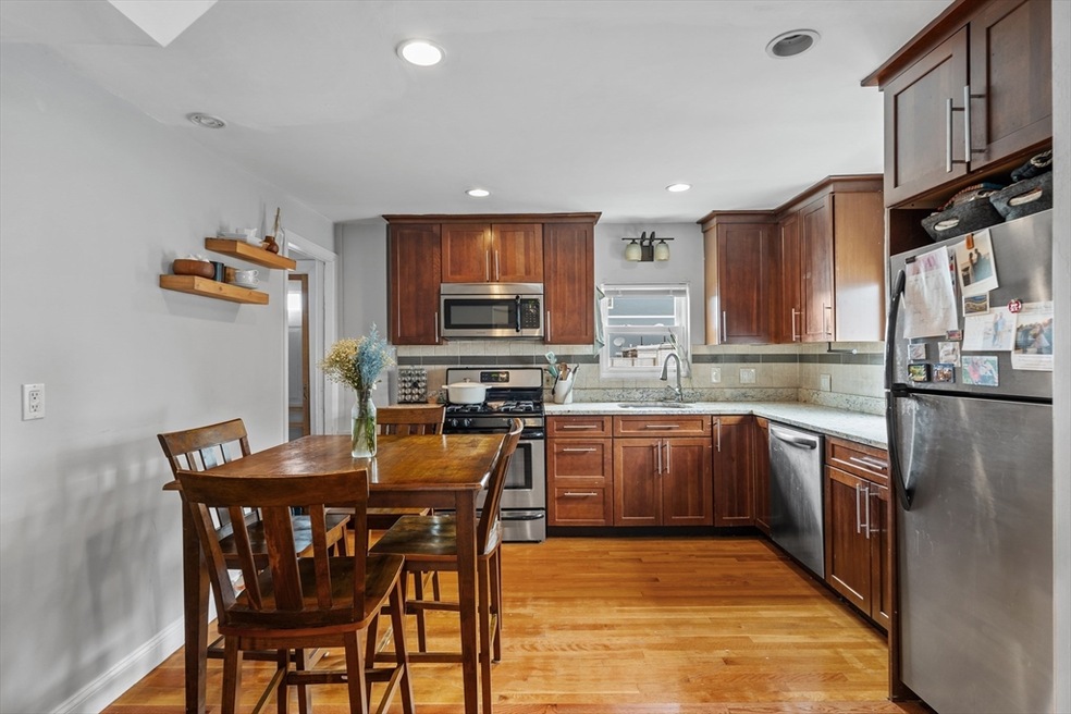 180 W 8th St unit 3, Boston, MA 02127 - photo 1