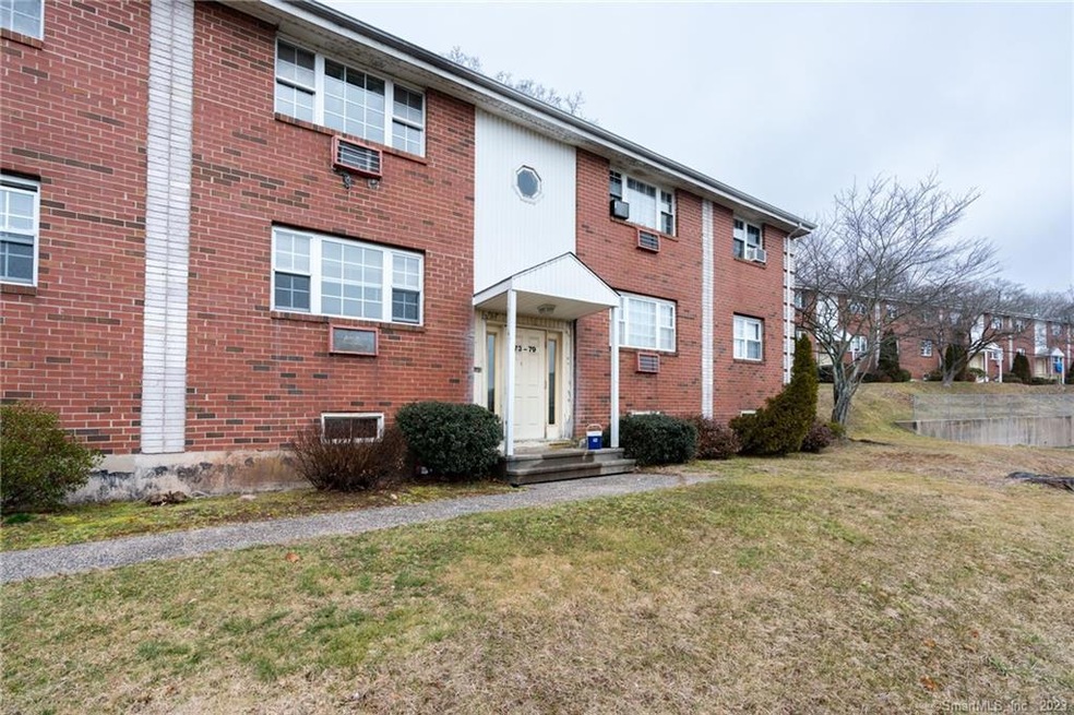 73 Sigwin Dr, Wallingford, CT 06492 - photo 1