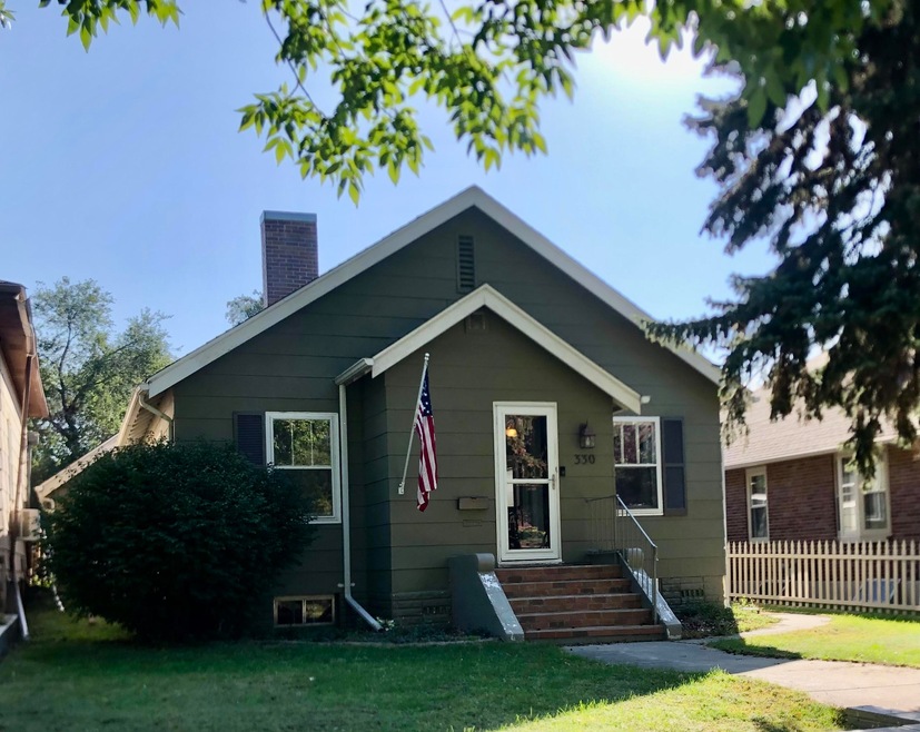 330 N Grand Ave