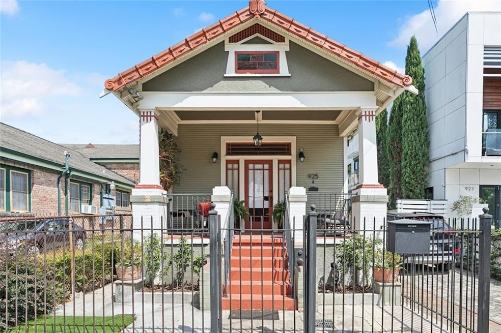 925 Race St unit C, New Orleans, LA 70130 - photo 1