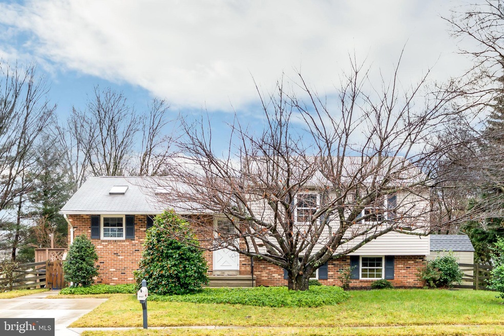 9107 Waltham Woods Rd, Parkville, MD 21234 - photo 1