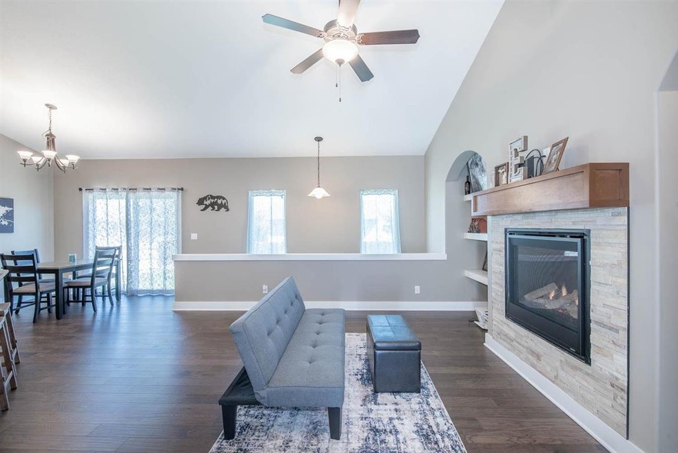 536 S Horseshoe Bend, Maize, KS 67101 - photo 1