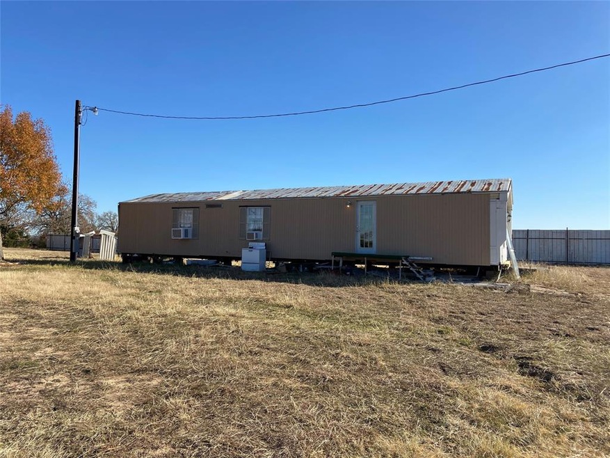 319 Fm 2048, Boyd, TX 76023 - photo 1