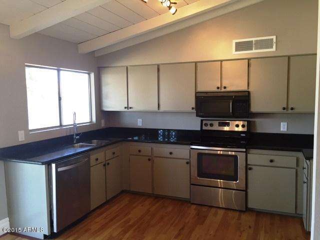 1312 W Bentrup.jpg